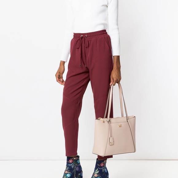 Authentic Michael Kors “Maddie” bag in soft pink - Picture 2 of 6